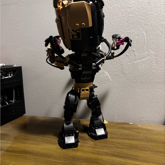lego venomized groot (retired product) - Picture 3 of 5